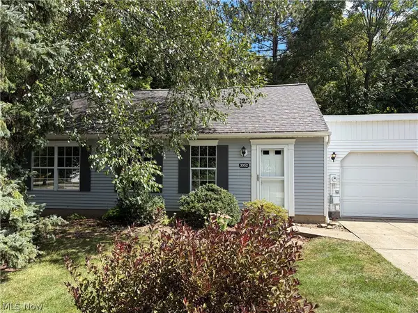 3352 Brookside Lane, Cuyahoga Falls, OH 44223