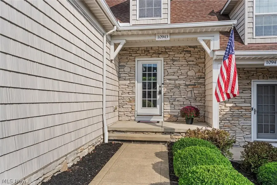 10943 Rocky Ledge Lane, Concord, OH 44077 - #2