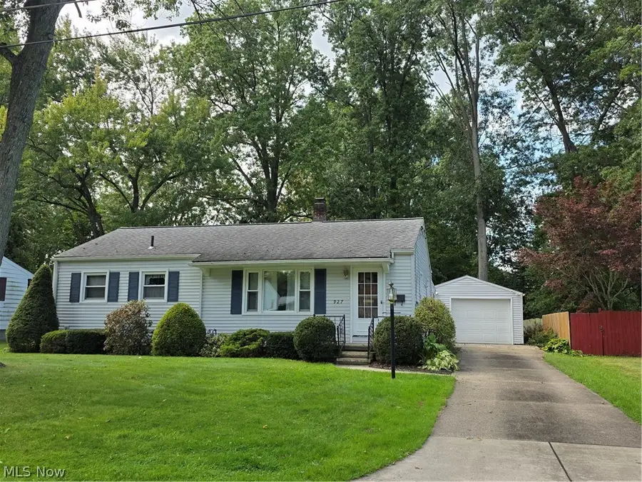 927 Barclay Avenue, Salem, OH 44460 - #2
