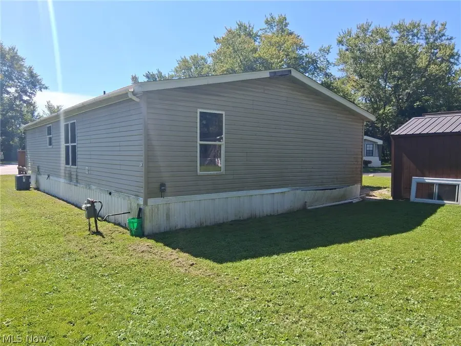 40 Silver Pond Drive, Apple Creek, OH 44606 - #2