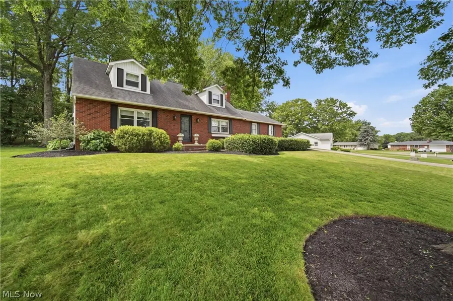 805 Concord Nw Street, Massillon, OH 44646 - #2