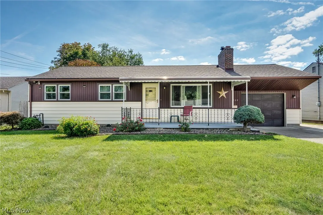 3229 Glen Oaks Drive, Youngstown, OH 44511 - #1