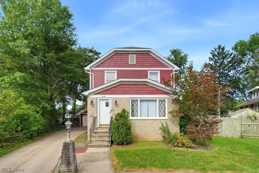2390 Roth Drive, Cuyahoga Falls, OH 44221 - #1
