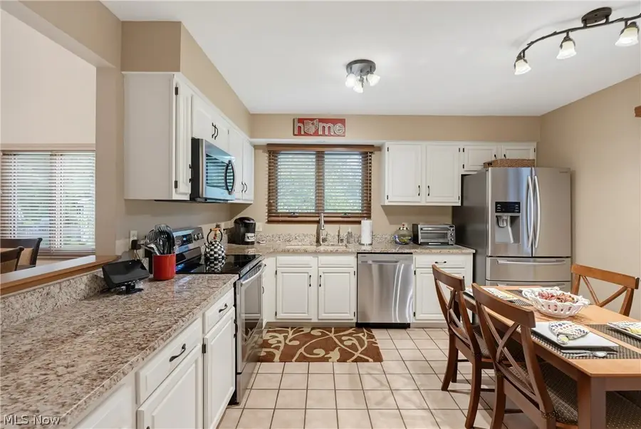 7582 Heather Circle, Kent, OH 44240 - #3