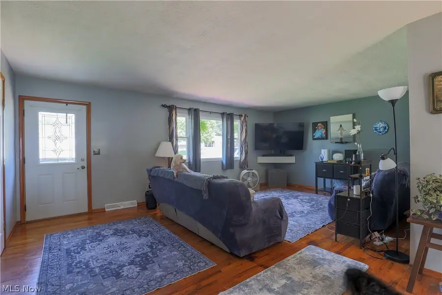 3425 Roanoke Nw Street, Massillon, OH 44646 - #3