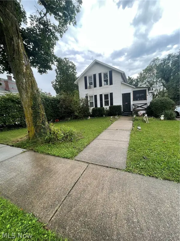 514 W Liberty Street, Medina, OH 44256