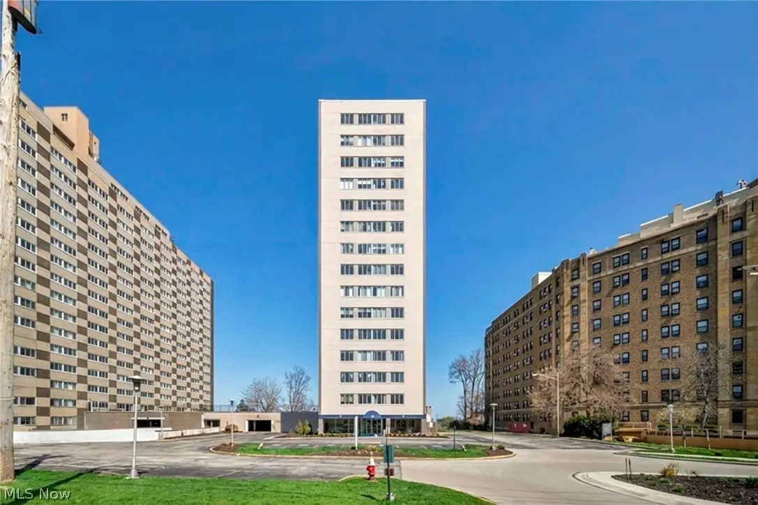 12520 Edgewater Drive #901, Lakewood, OH 44107 - #1