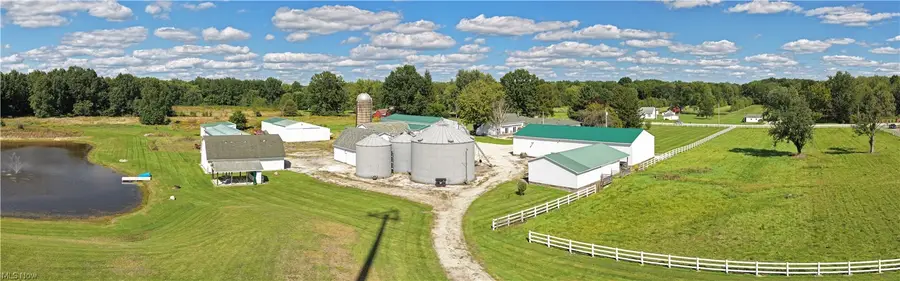 1325 Braceville Robinson Road, Southington, OH 44470 - #3