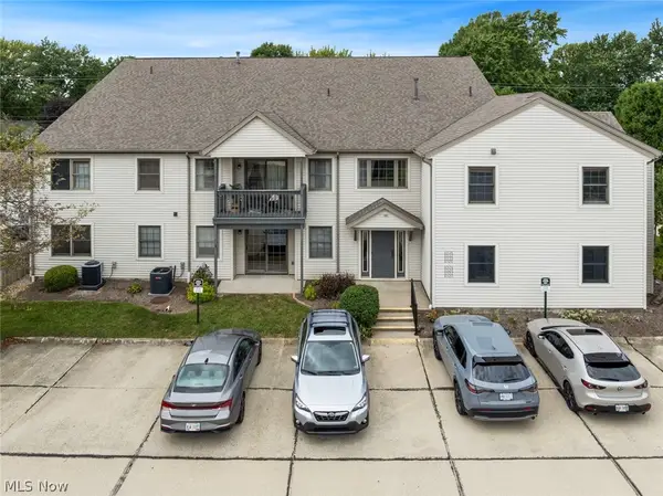 8528 Spencer Court, North Ridgeville, OH 44039