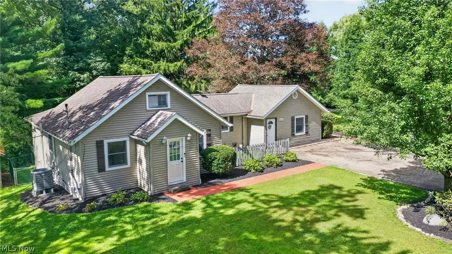 15414 Lakeshore Drive, Burton, OH 44021 - #2