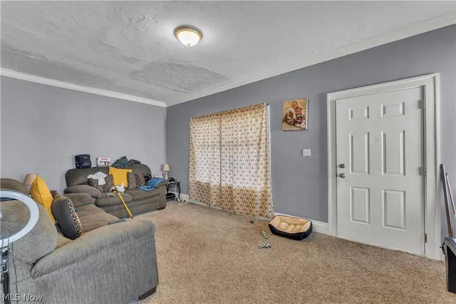 10105 Russell Avenue, Garfield Heights, OH 44125 - #3