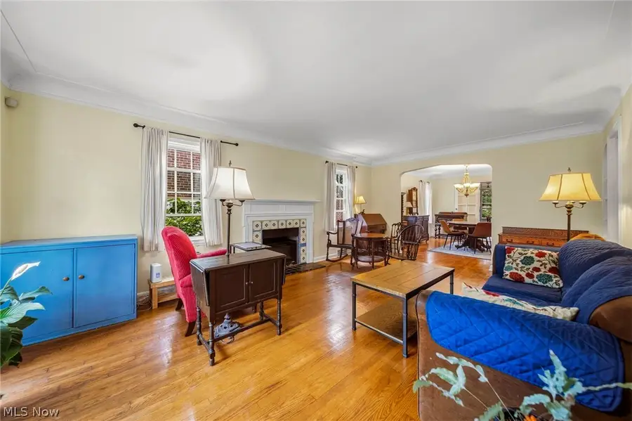 2853 Washington Boulevard, Cleveland Heights, OH 44118 - #3