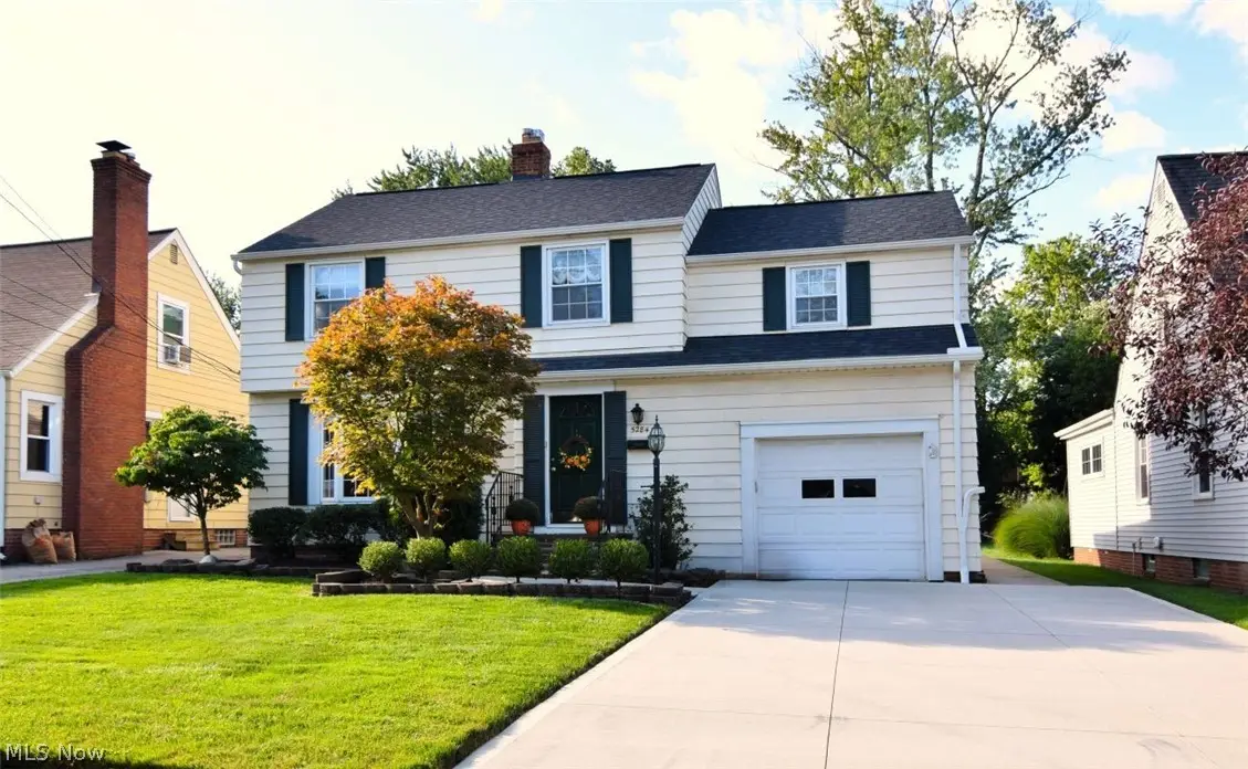 5284 Edenhurst Road, Lyndhurst, OH 44124 - #1