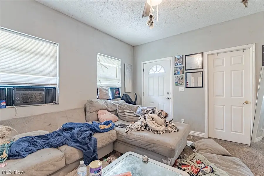 7602 Berry Avenue, Cleveland, OH 44102 - #3