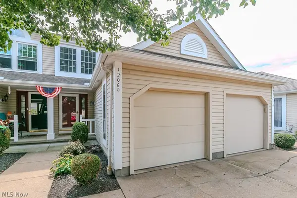 1206 Brookline Place, Willoughby, OH 44094