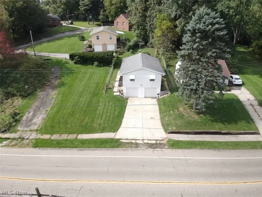306 E State Street, Barberton, OH 44203 - #2