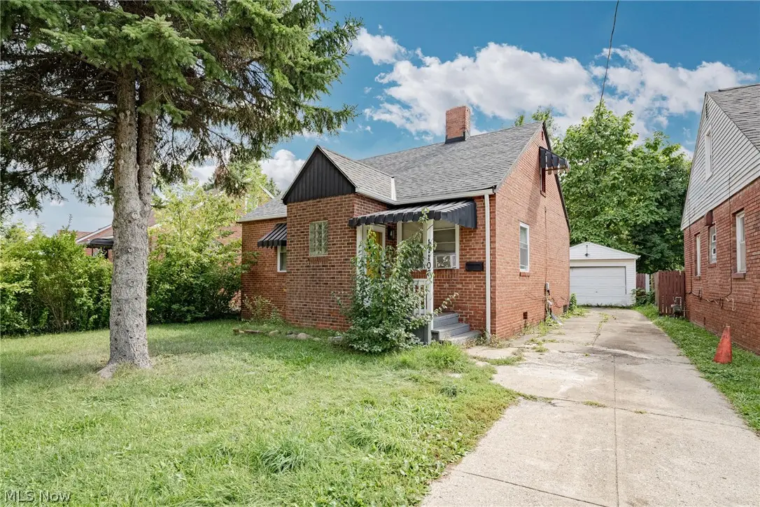 17106 Palda Drive, Cleveland, OH 44128 - #1