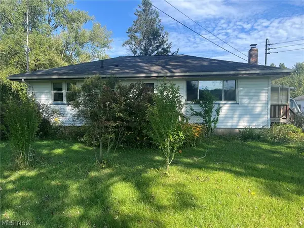 3762 Barclay Messerly Road, Southington, OH 44470