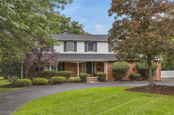 5045 Clubside Road, Lyndhurst, OH 44124