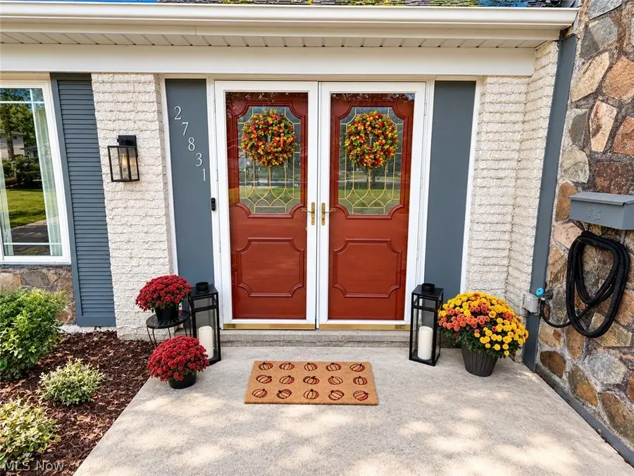 27831 Blossom Boulevard, North Olmsted, OH 44070 - #3