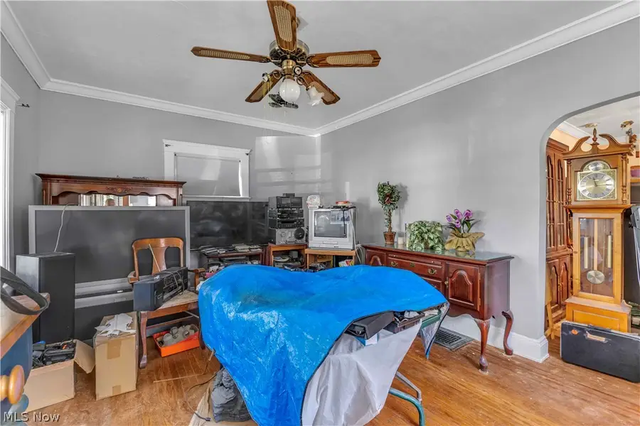 3157 W 44th Street, Cleveland, OH 44109 - #3