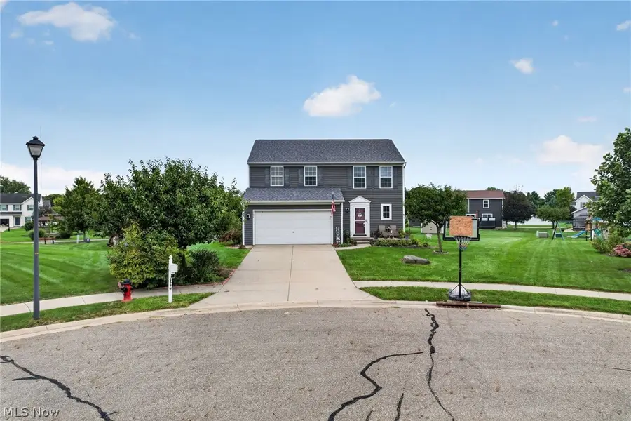 2698 Dutch Ne Circle, Canton, OH 44721 - #2