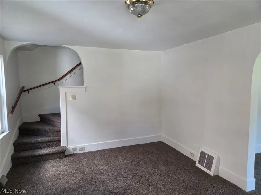 442 Garfield Street, Struthers, OH 44471 - #2