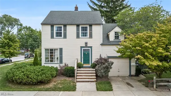 14305 Delaware Avenue, Lakewood, OH 44107