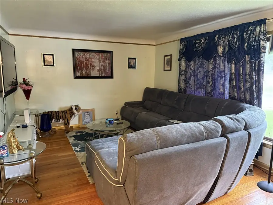 23478 Hillcroft Drive, Warrensville Heights, OH 44128 - #2