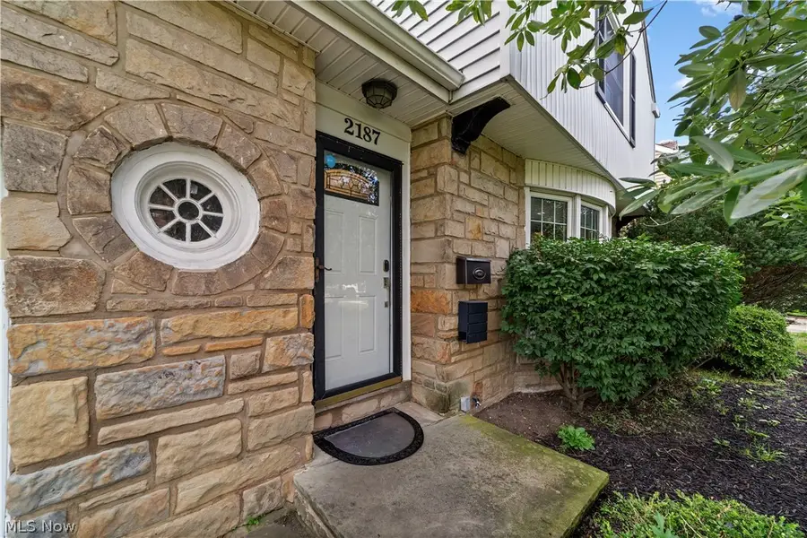 2187 S Belvoir Boulevard, University Heights, OH 44118 - #2