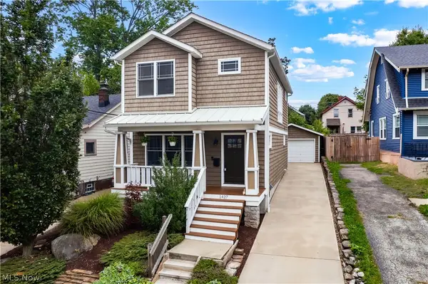 1427 Scenic Street, Lakewood, OH 44107