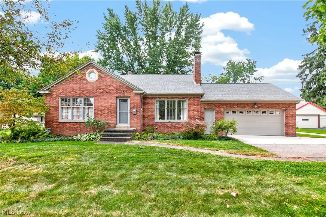 916 Milan Avenue, Amherst, OH 44001 - #1