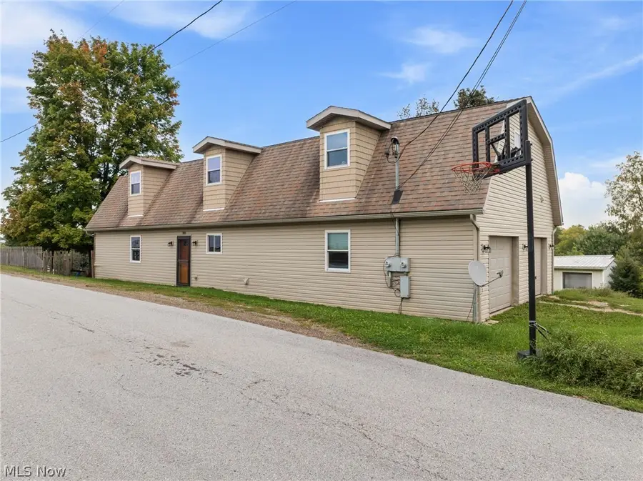 308 Carl Street, Barnesville, OH 43713 - #3