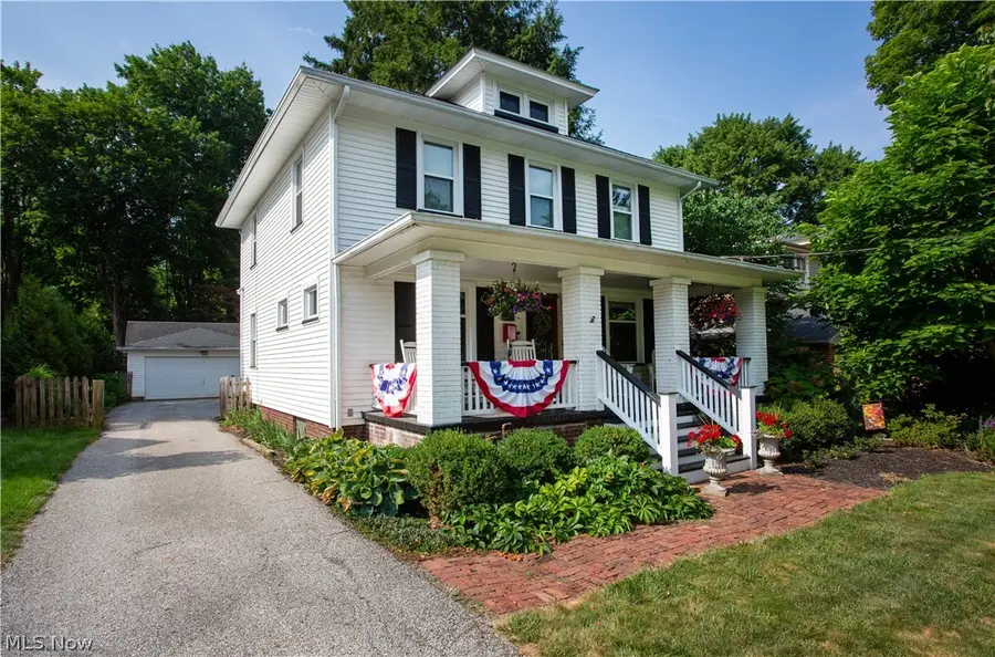 16 Bellview Street, Chagrin Falls, OH 44022 - #2