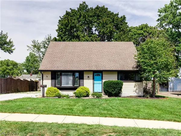 1515 Collinwood Circle, Cuyahoga Falls, OH 44221