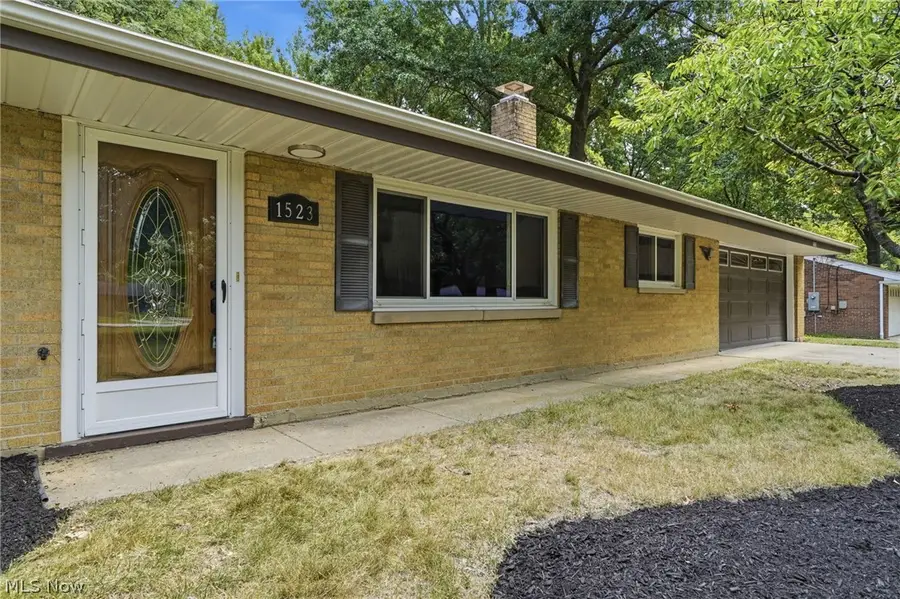 1523 Bradford Drive, Macedonia, OH 44056 - #2