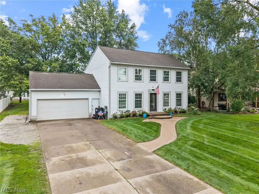 692 Thelma Drive, Wadsworth, OH 44281 - #2
