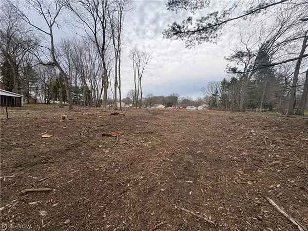 Winkler Drive, Dover, OH 44622