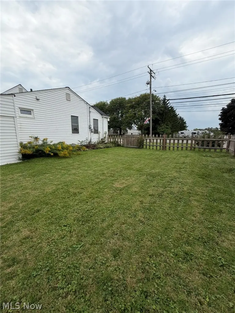 5289 Smith Road, Brook Park, OH 44142 - #3