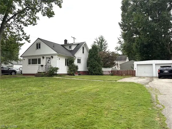 20661 Belvidere Avenue, Fairview Park, OH 44126