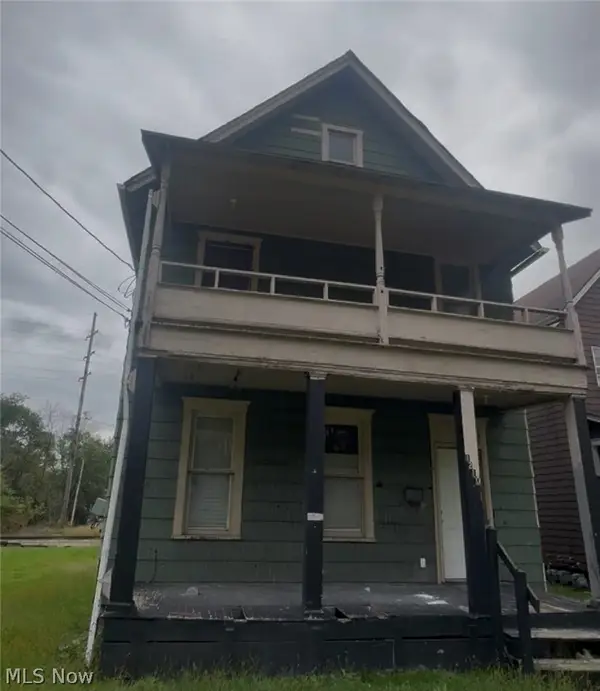 1210 Lawrence Ne Road, Canton, OH 44705