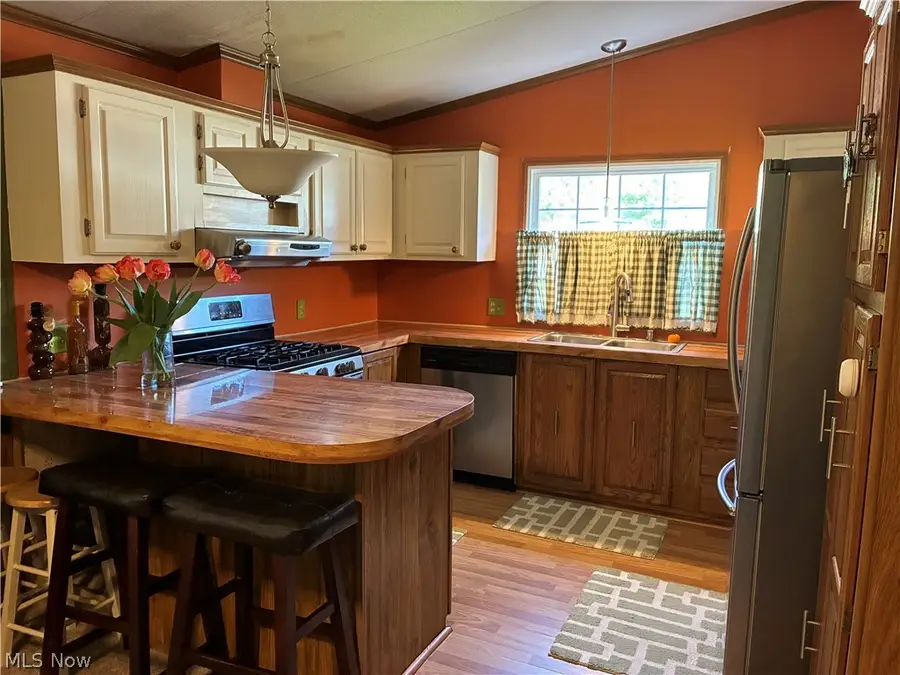 63 Parkway Drive, Olmsted, OH 44138 - #3