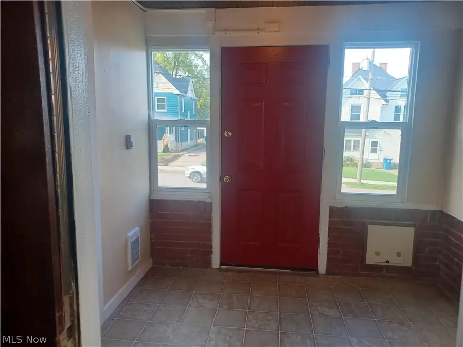 148 Elm Street, Struthers, OH 44471 - #2