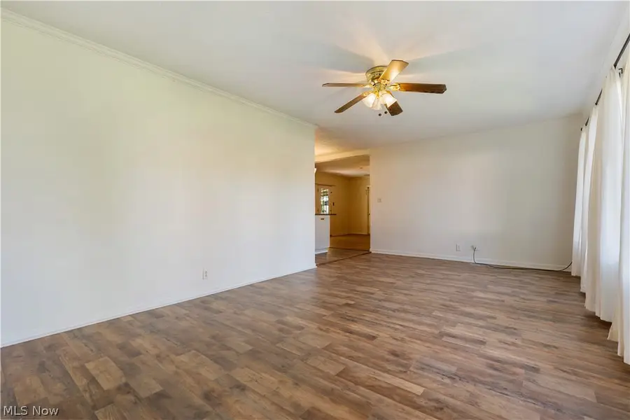 1566 Beechview Avenue, Alliance, OH 44601 - #3