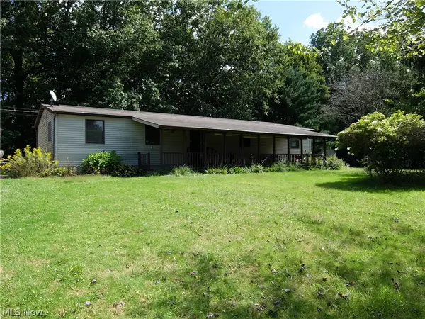 3122 Cadwallader Sonk Road, Cortland, OH 44410