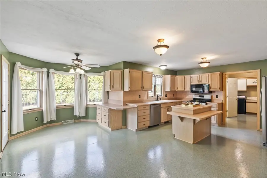 7902 Kerrybrooke Trail, Poland, OH 44514 - #2