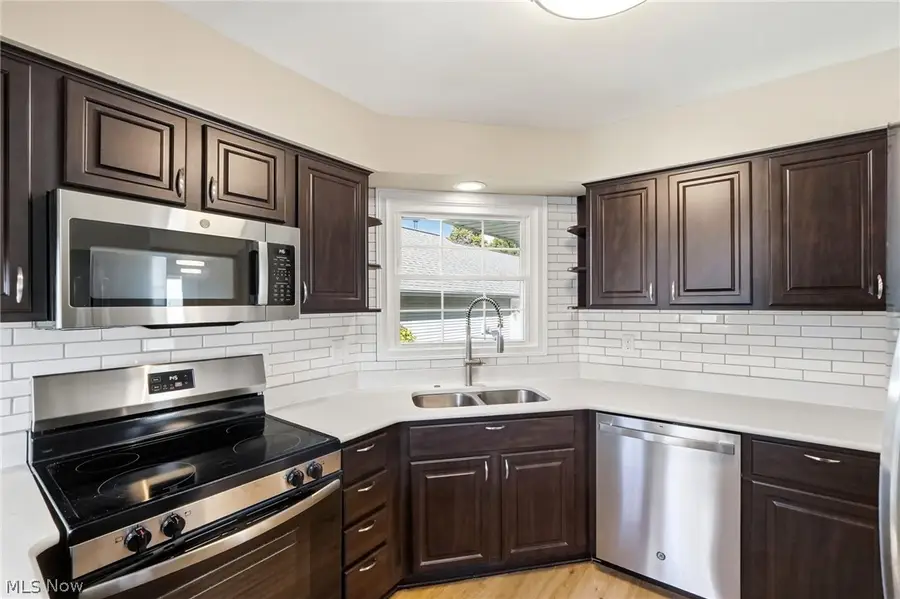 1270 Mallard Pond Circle, Broadview Heights, OH 44147 - #3