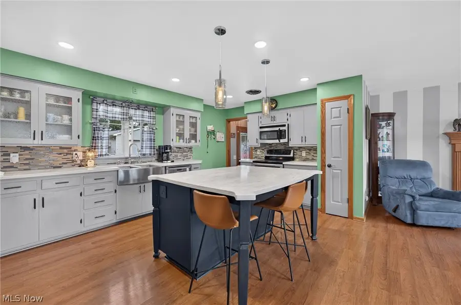 1246 Applegrove Ne Street, Canton, OH 44721 - #3