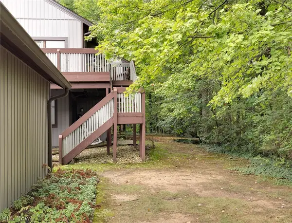 2143 Pinebrook Trail, Cuyahoga Falls, OH 44223