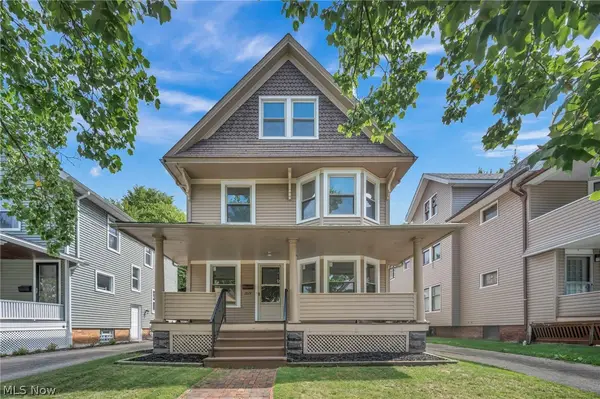 1515 Orchard Grove Avenue, Lakewood, OH 44107